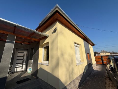 Eladó Ház 2747 Törtel 