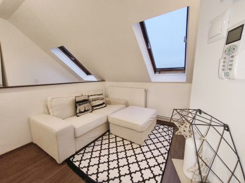 Eladó Ház 2457 Adony Adony Közpotnjához közel, tágas családi ház eladó!