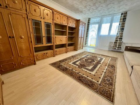 Kiadó Lakás 6000 Kecskemét , Akadémia körúton KIADÓ erkélyes lakás