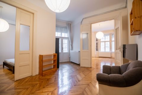 Eladó Lakás 1085 Budapest 8. kerület 