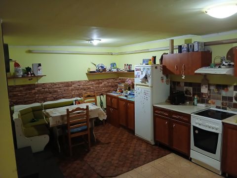 Eladó Ház 8593 Pápadereske 