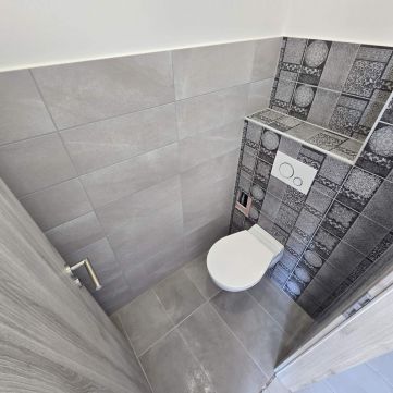 Eladó Lakás 6050 Lajosmizse Nappali +2 szobás kertkapcsolatos új lakás!