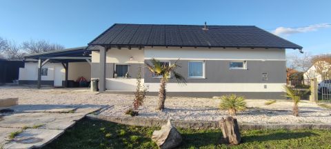 Eladó Ház 8053 Bodajk 