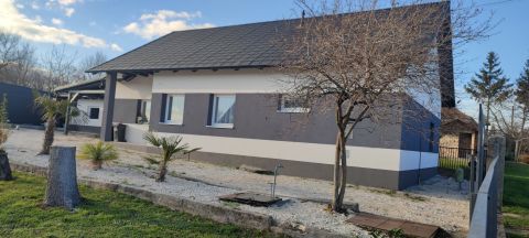 Eladó Ház 8053 Bodajk 