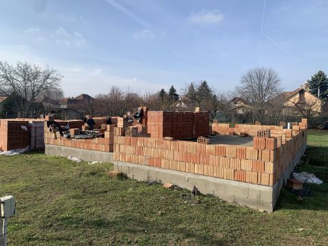 Eladó Telek 2735 Dánszentmiklós , Benzinkút közelében