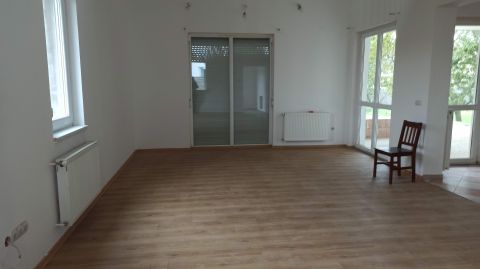 Kiadó Ház 2053 Herceghalom Nappali+4 szobás ház 
