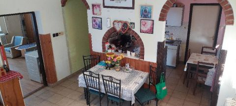 Eladó Ház 9090 Pannonhalma , 9090 Pannonhalma, CSALÁDI HÁZAS ÖVEZET