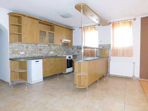 Kiadó Lakás 6000 Kecskemét , Kiadó lakás Kecskemét szívében