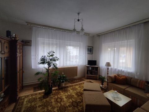 Eladó Ház 2836 Baj 