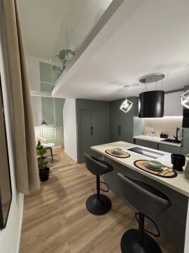 Eladó Lakás 1064 Budapest 6. kerület , Izabella utcában kulcsrakész, kompakt otthon