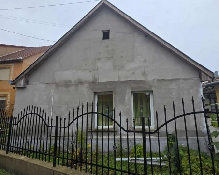 Eladó Ház 2760 Nagykáta Nincs utca