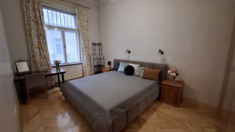 Eladó Lakás 1052 Budapest 5. kerület 