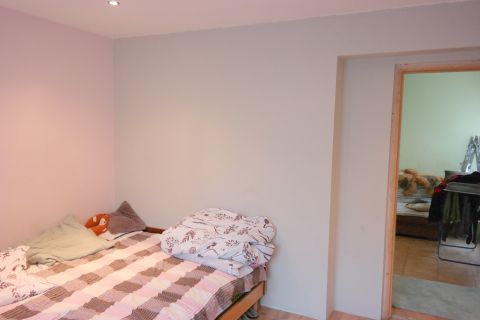 Eladó Ház 2338 Áporka 2 generációssá bővített Kádár-kocka nagy telekkel, garázzsal