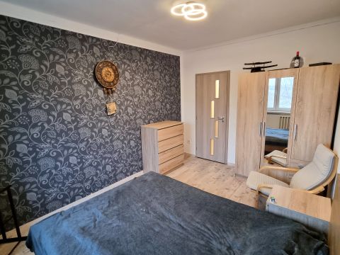 Eladó Lakás 8200 Veszprém , Befektetésre is ideális, felújított 54m2-es panellakás