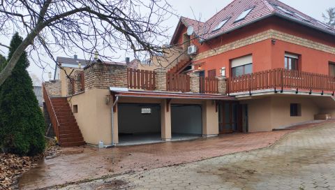 Eladó Ház 2100 Gödöllő , Kastélykert közelében