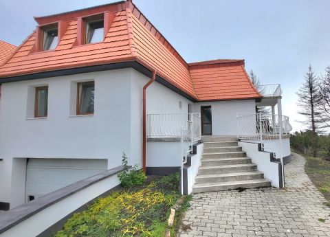 Eladó Ház 2000 Szentendre , Pismány