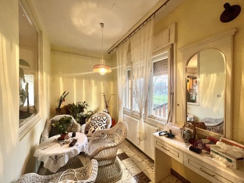 Eladó Ház 8411 Veszprém Kádárta eladó felújítandó családi ház!