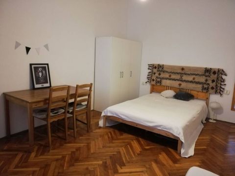 Kiadó Lakás 1074 Budapest 7. kerület 