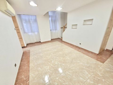 Eladó Lakás 1091 Budapest 9. kerület , KÁLVIN TÉR 