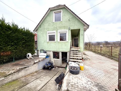 Eladó Ház 2111 Szada 