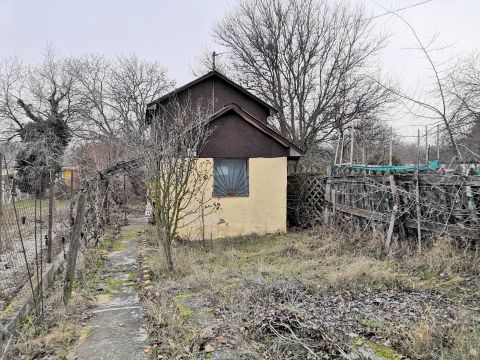 Eladó Ház 1237 Budapest 23. kerület , Soroksár Újtelep, zártkerti részen, önálló házikó