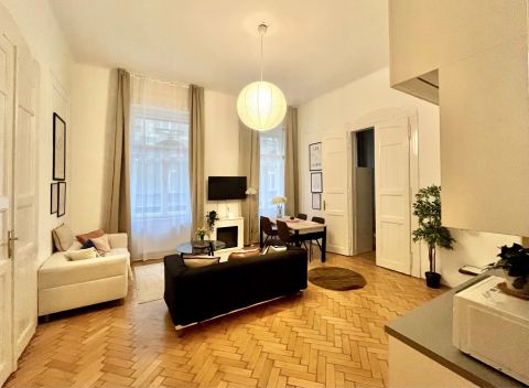 Eladó Lakás 1067 Budapest 6. kerület , Eötvös utca