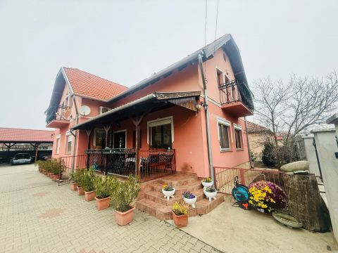 Eladó Ház 2220 Vecsés 