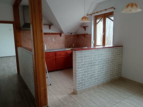 Kiadó Lakás 2700 Cegléd 