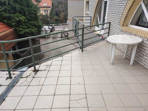 Kiadó Lakás 7635 Pécs 