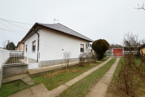 Eladó Ház 2118 Dány 