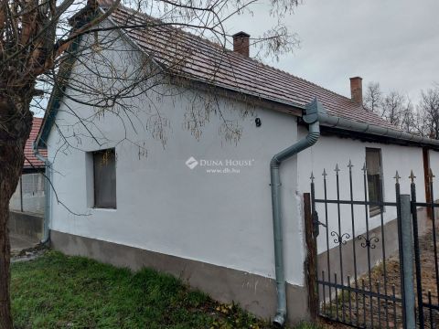 Eladó Ház 6080 Szabadszállás 
