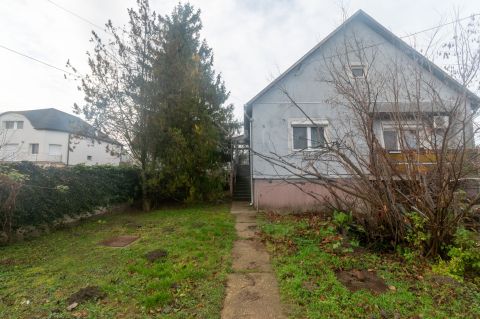 Eladó Ház 8000 Székesfehérvár 