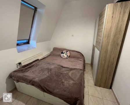 Eladó Lakás 6000 Kecskemét EGYEDI FŰTÉSES (gáz cirkó) kis ékszerdoboz!