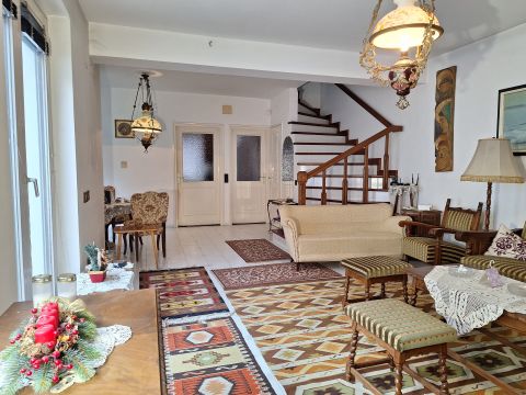 Eladó Ház 6000 Kecskemét HUNYADIVÁROSBAN SORHÁZ ELADÓ