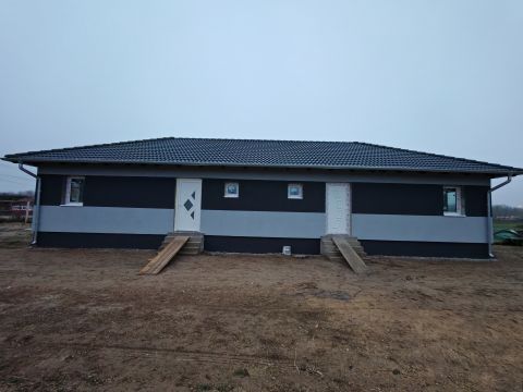 Eladó Ház 2721 Pilis 