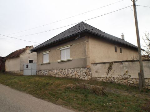 Eladó Ház 8596 Pápakovácsi 