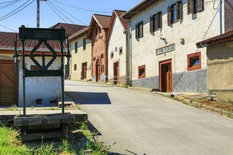 Eladó Mezőgazdasági 3423 Tibolddaróc , Borásztat a Bükkben