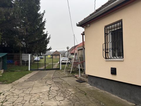 Eladó Ház 2524 Nagysáp 