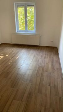 Eladó Lakás 7673 Kővágószőlős 