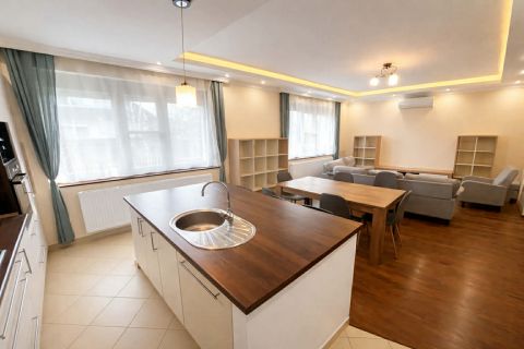 Eladó Ház 6000 Kecskemét 2018-ban TELJESEN korszerűsített 140 m2-es,SZIGETELT CSALÁDI