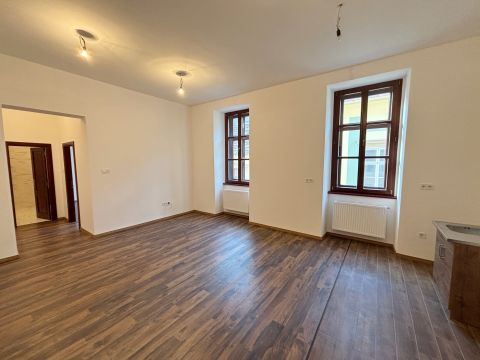 Eladó Lakás 9400 Sopron , Várkerület