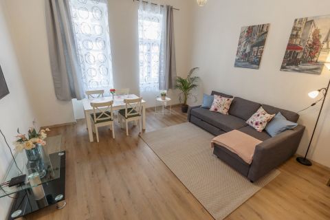 Eladó Lakás 1077 Budapest 7. kerület 