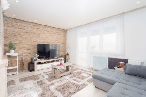 Eladó Lakás 9200 Mosonmagyaróvár , József Attila utca közelében