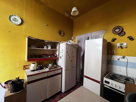 Eladó Lakás 8500 Pápa , Mező utca