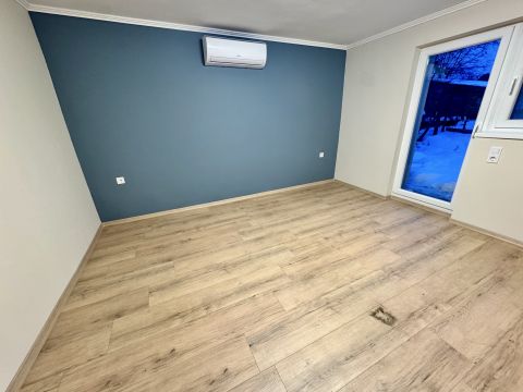 Eladó Ház 6000 Kecskemét , GARZON ÁRÁN CSALÁDI HÁZ TERASSZAL, KERTTEL!