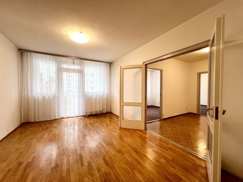 Eladó Lakás 1138 Budapest 13. kerület , Sétatávra a Dunától a Marina körzetébe sokoldalú lehetőség!