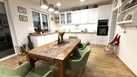 Eladó Ház 2225 Üllő , Minőségi otthon Üllő kertvárosában