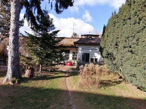 Eladó Telek 6000 Kecskemét , BELVÁROSI 900 nm-es TELEK CSENDES UTCÁBAN