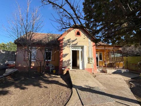 Eladó Ház 1185 Budapest 18. kerület , 1185 Budapest 18, Szemeretelep