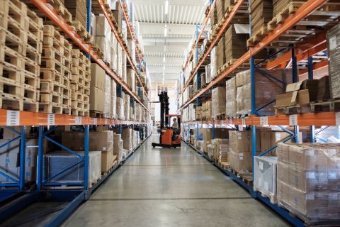 Eladó Ipari 7300 Komló , Baranyában 2011-ben épült Raktár és Termelő üzem 1,7ha 